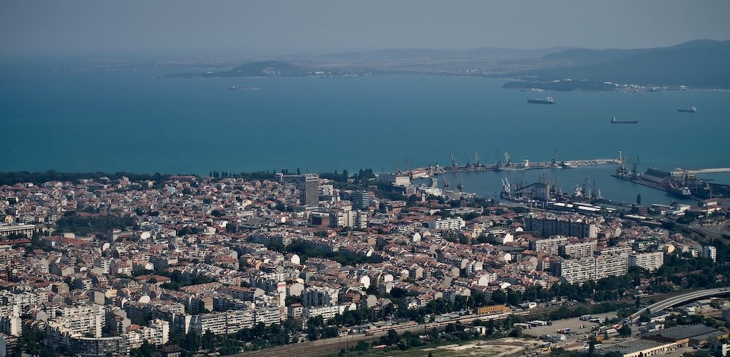 Vista da cidade de Burgas, na Bulgária, em fotografia de arquivo de 2008.