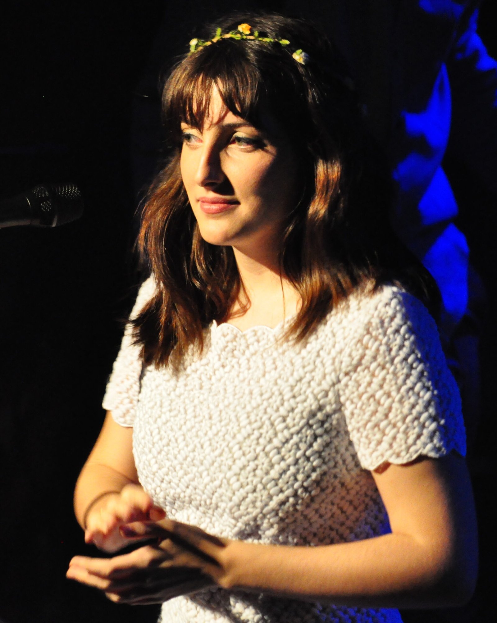 Clarice Falcão no palco, em fotografia de arquivo.