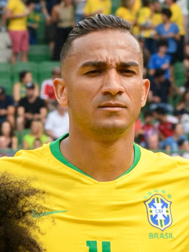Danilo com uniforme da seleção brasileira em fotografia de arquivo de 2018.