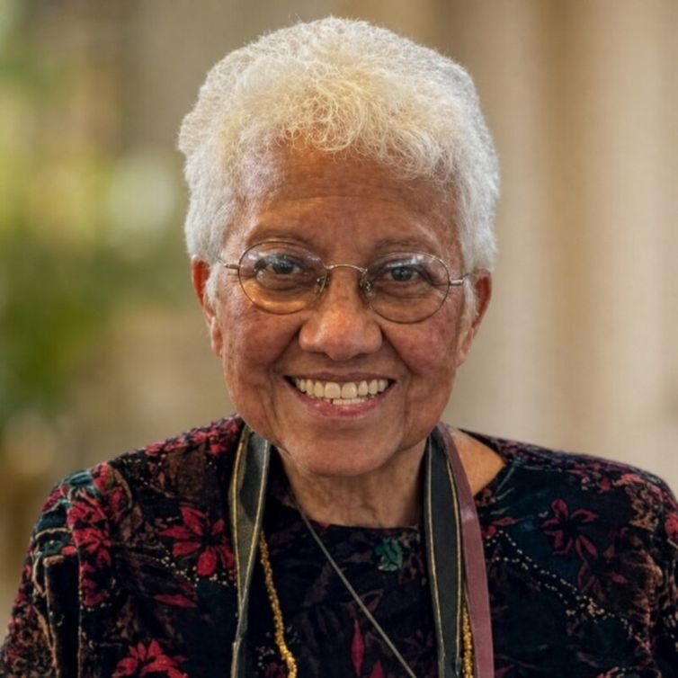 Retrato de arquivo da fotógrafa e pesquisadora Irene Santos divulgado pelo Grupo Angelus.