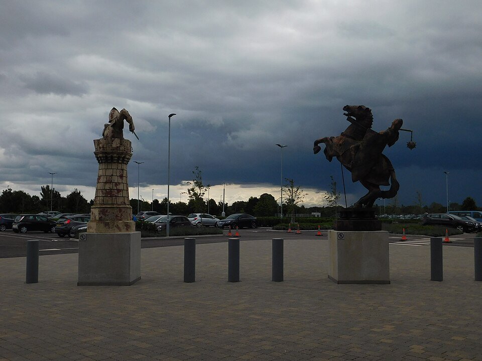 Área externa da entrada do Warner Bros. Studio Tour em Leavesden.